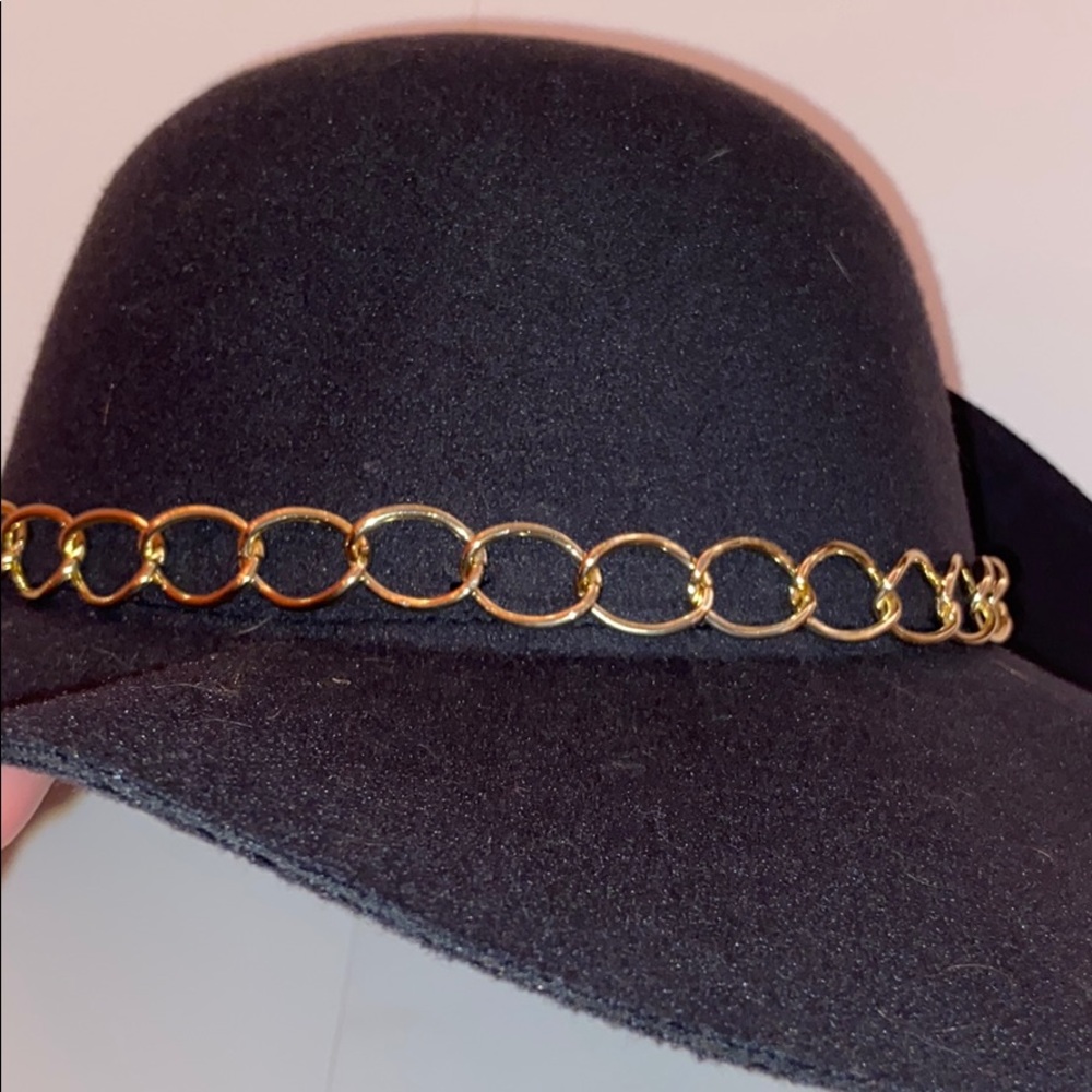Hat - Picture 4 of 4